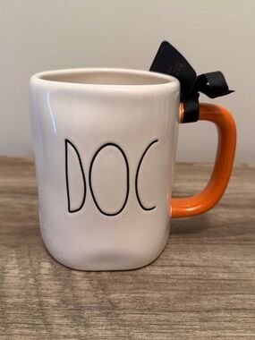 Rae Dunn, Snow White Doc mug from the Disney Collection